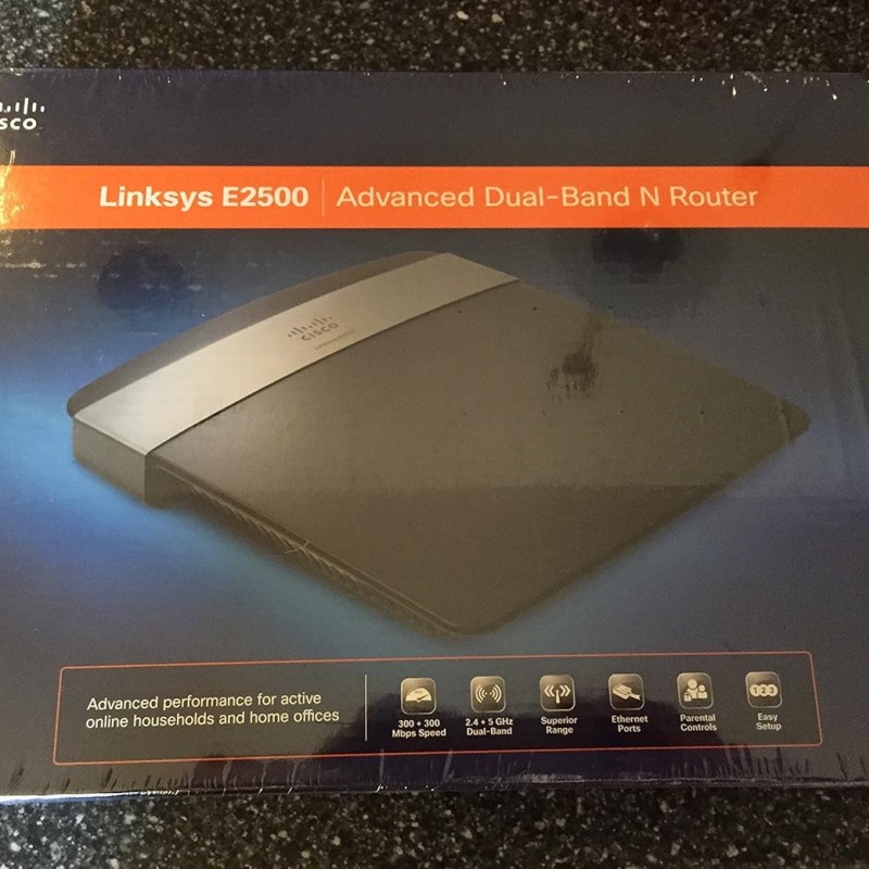 Linksys E2500 (N600) Advanced Simultaneous Dual-Band Wireless-N Router