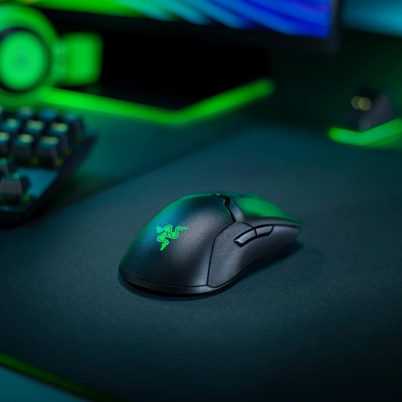Razer Viper Ultimate Hyperspeed Lightest Wireless Gaming Mouse & RGB Charging Dock: Fastest Gaming Mouse Switch - 20K DPI Optical Sensor - Chroma Lighting - 8 Programmable Buttons - 70 Hr Battery